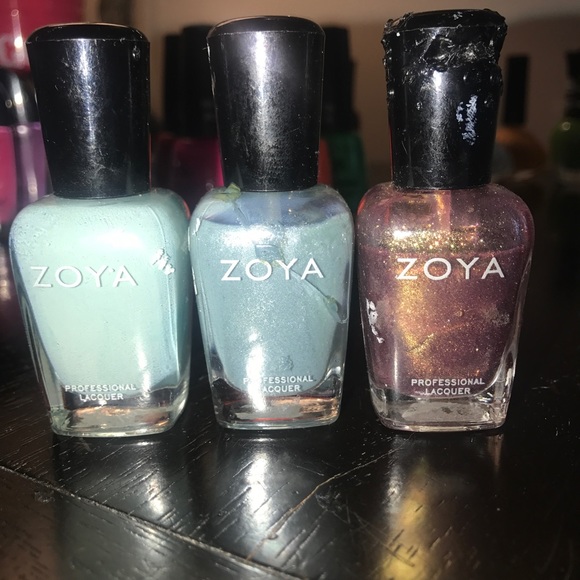 Zoya Accessories - Zoya Nail Lot